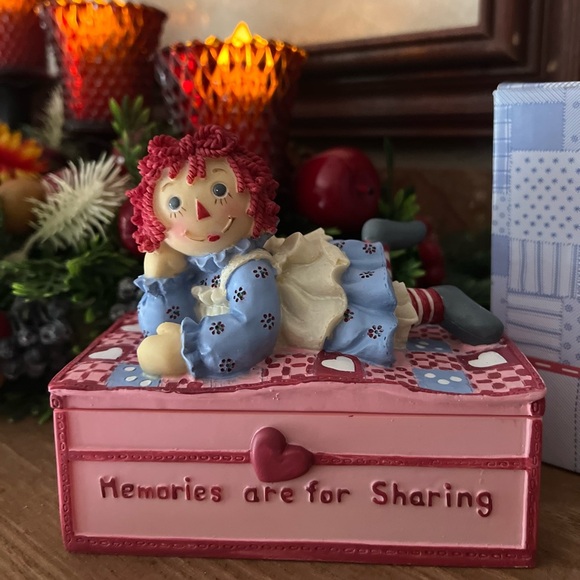 ❤️Vintage Musical Raggedy Ann Jewelry Box‼️FINAL SALE - Picture 7 of 7